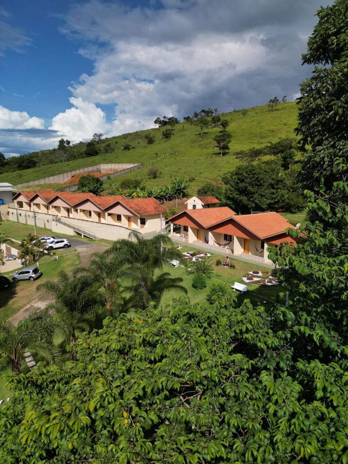 Pousada Flores Do Campo Águas de Lindóia Екстериор снимка